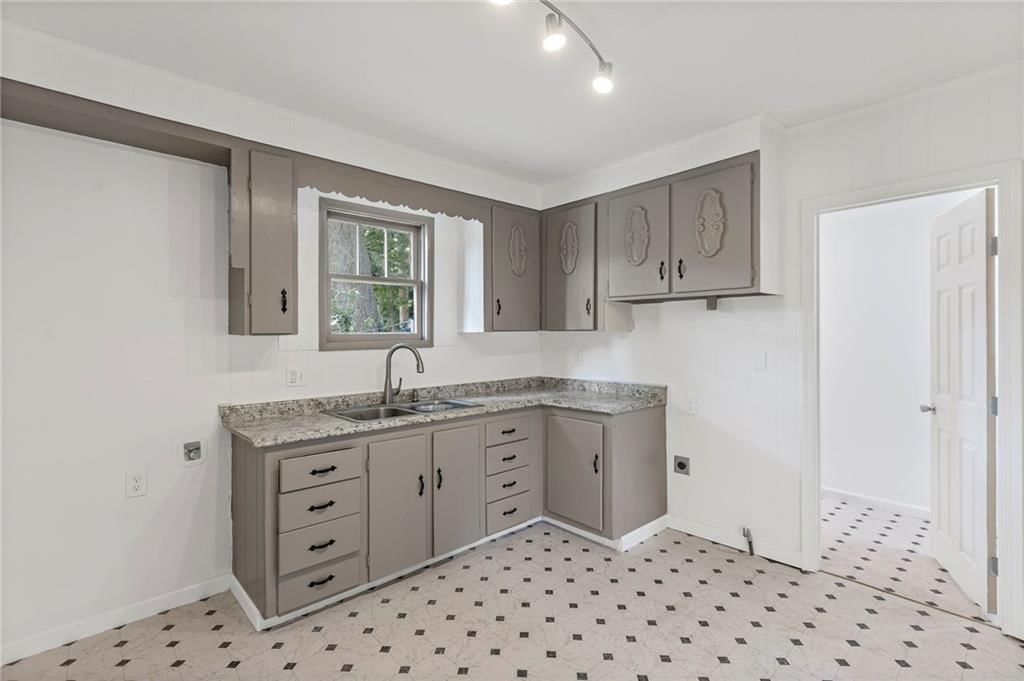 4010 Smart Avenue — photo 10