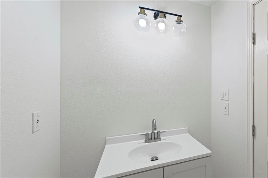 4010 Smart Avenue — photo 17