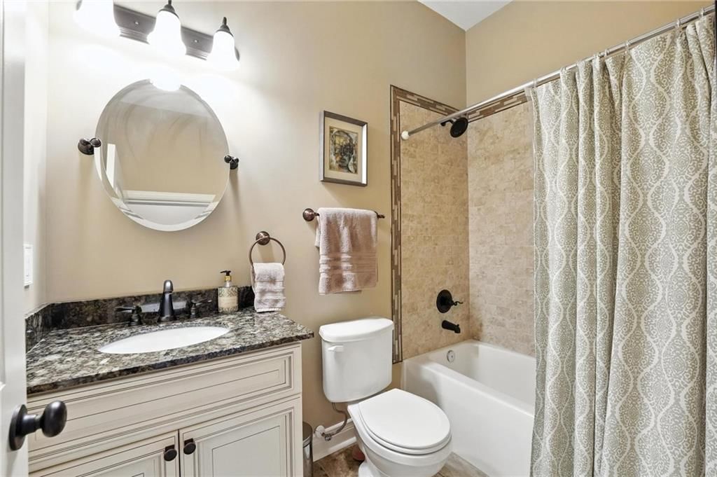 Photo 20 of 28 - 6025 Vardon Drive