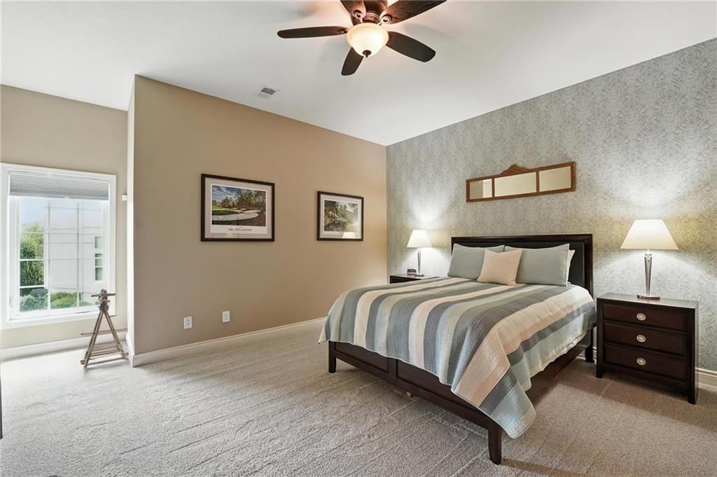 Photo 21 of 28 - 6025 Vardon Drive