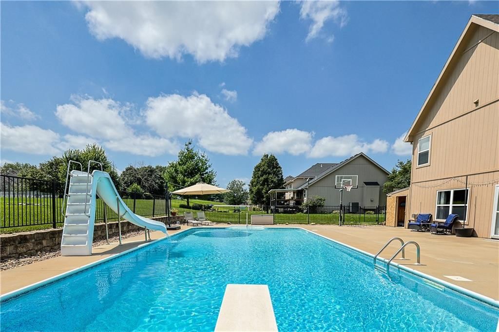 Photo 13 of 84 - 4812 Corinth Drive