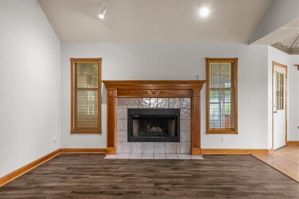 3216 S Bryn Mawr Drive — photo 10