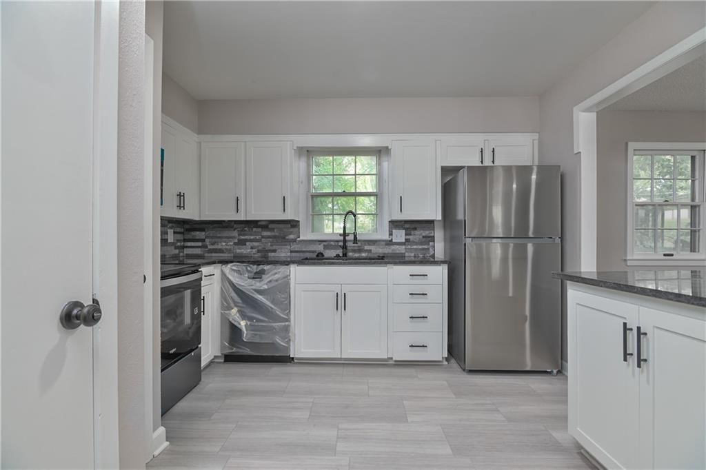 5711 E 98th Terrace — photo 7