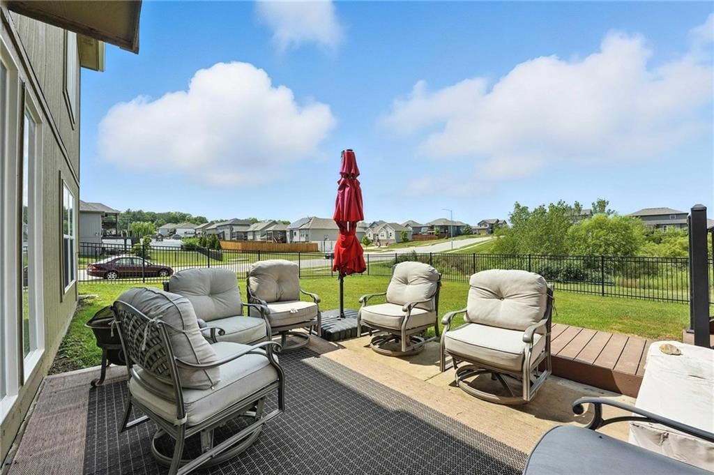 Photo 31 of 37 - 2211 NW Hedgewood Drive