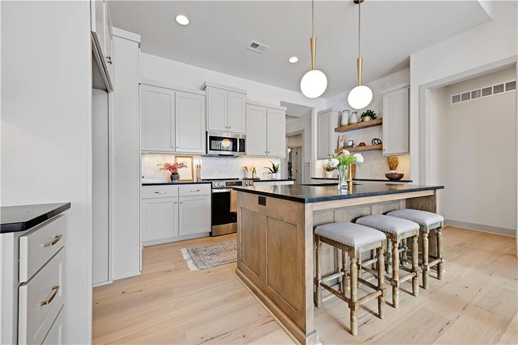 15431 W 161st Street — photo 8