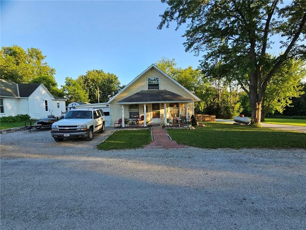 Photo 8 of 28 - 380 Locust Street