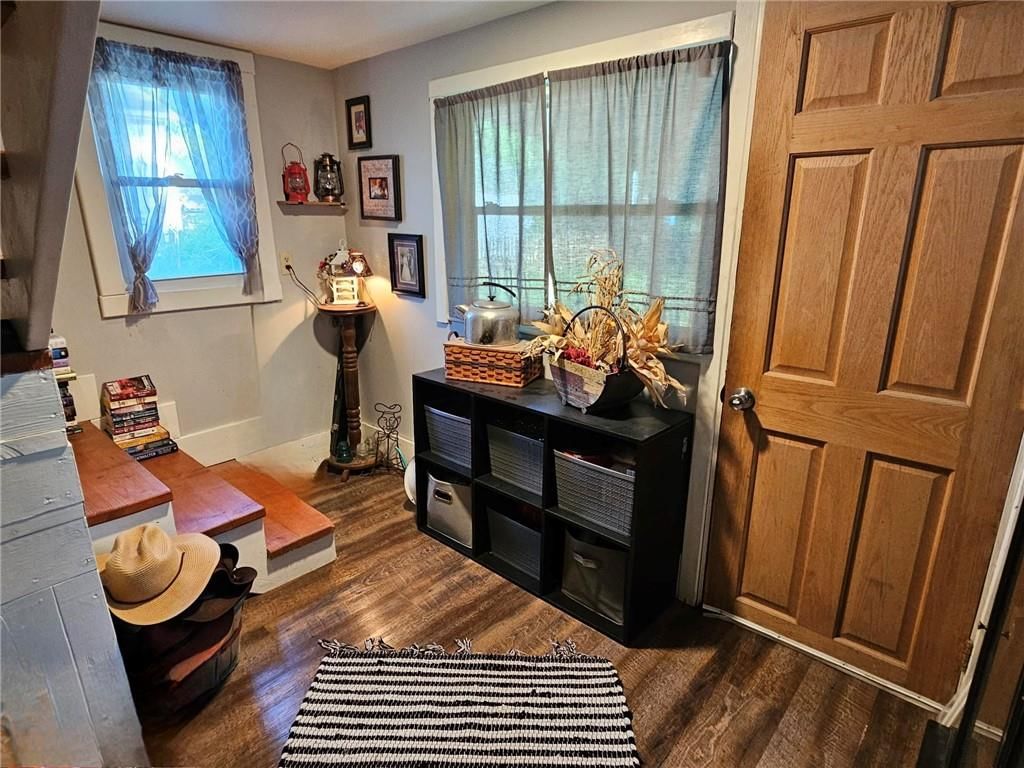 Photo 15 of 28 - 380 Locust Street