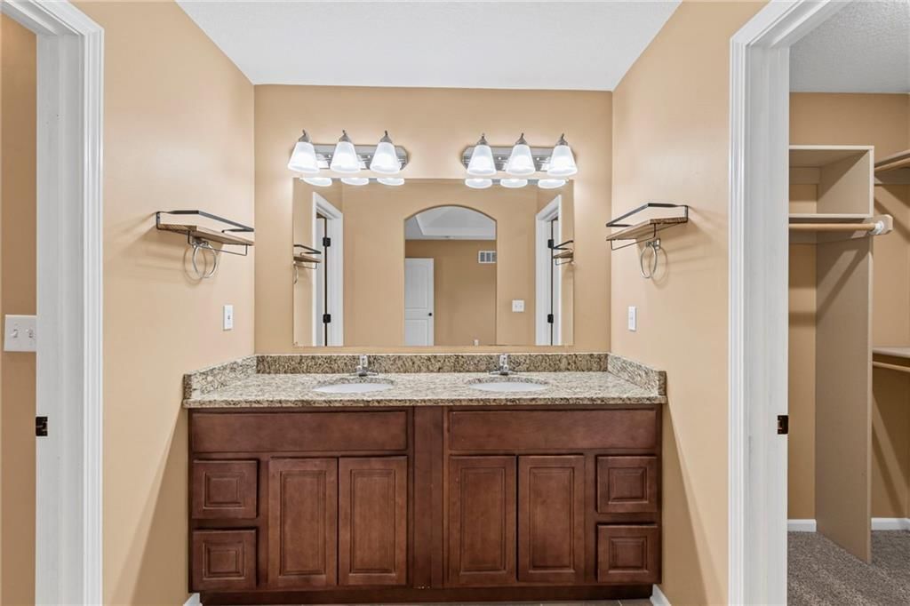 1101 SE Oak Ridge Drive — photo 18