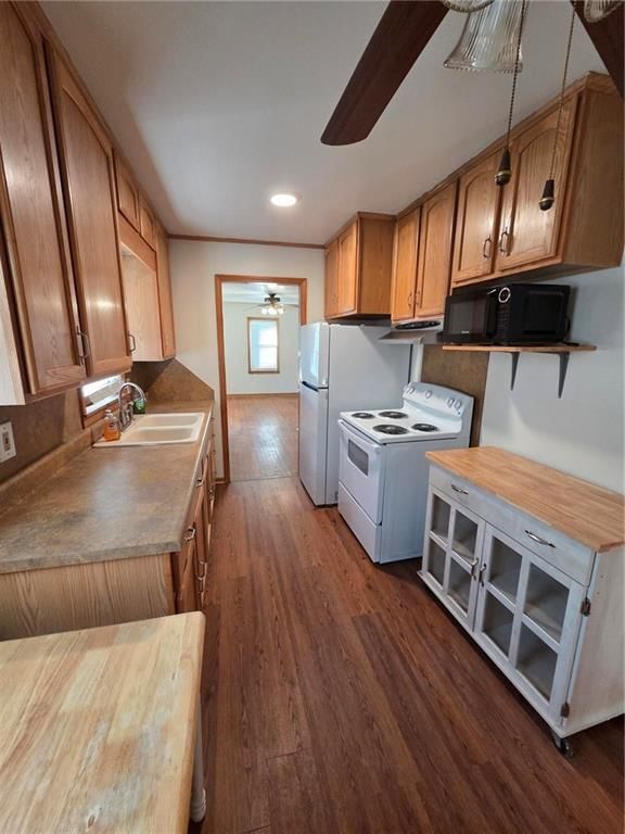 832 W Charles Street — photo 6