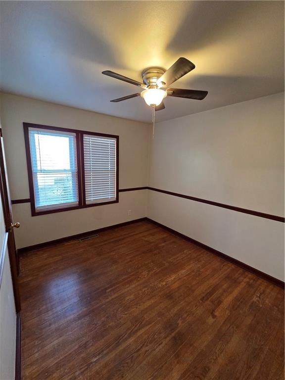 832 W Charles Street — photo 8