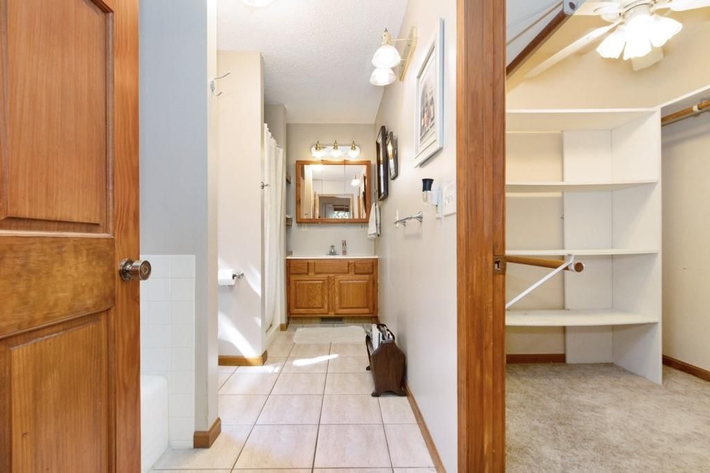 284 W Flint Hills Drive — photo 5