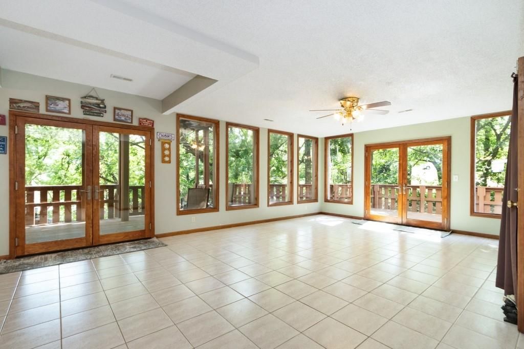 284 W Flint Hills Drive — photo 32