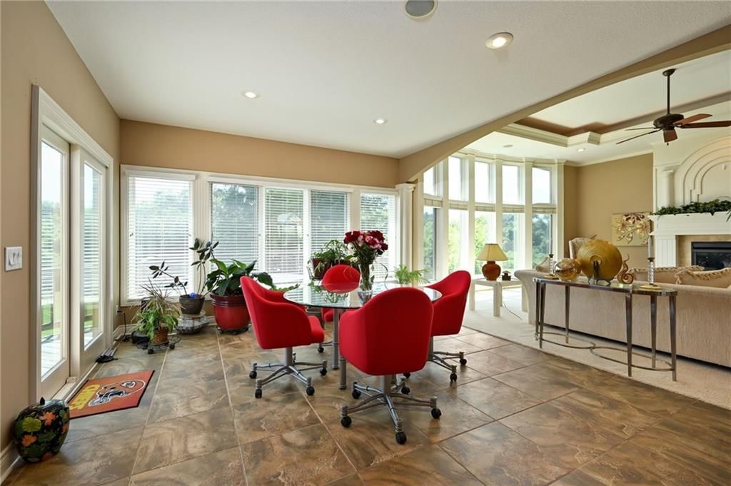 Photo 19 of 34 - 604 NE Twin Brook Drive