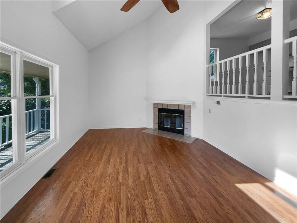 1706 Regency Drive — photo 3