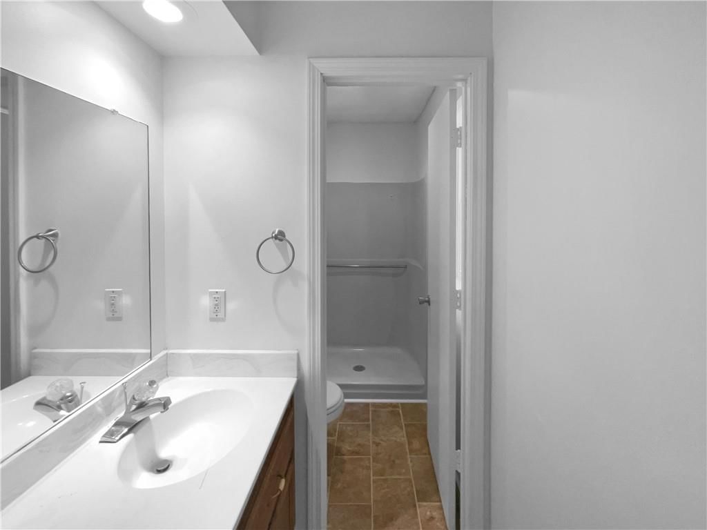 1706 Regency Drive — photo 11