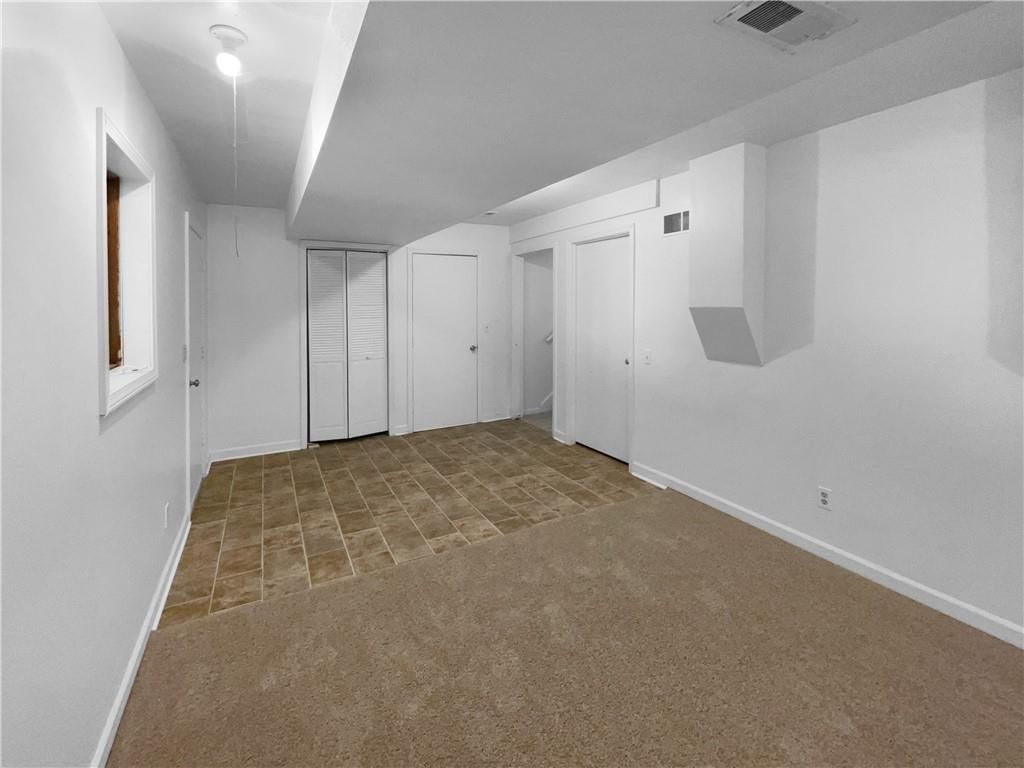 1706 Regency Drive — photo 13