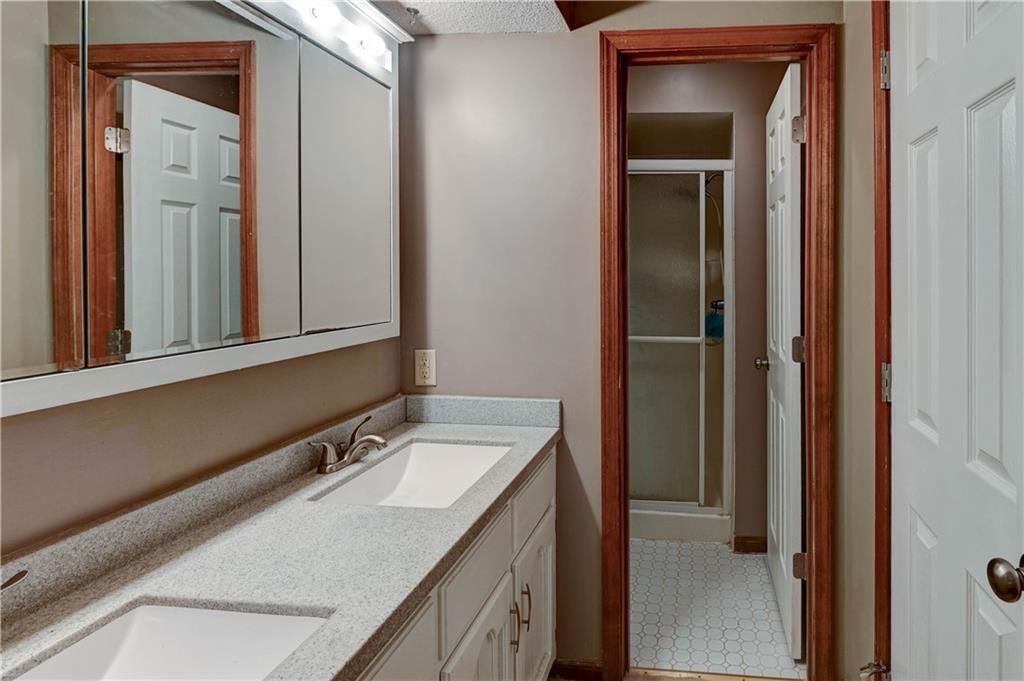 Photo 23 of 38 - 16500 E 28th Place