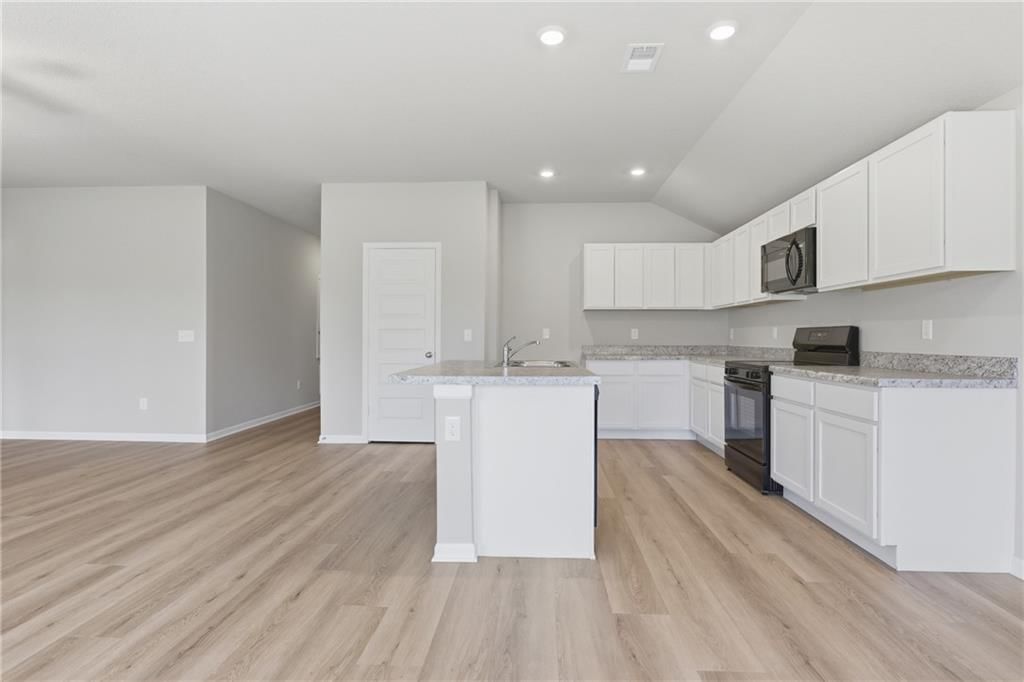 517 N Persimmon Street — photo 11