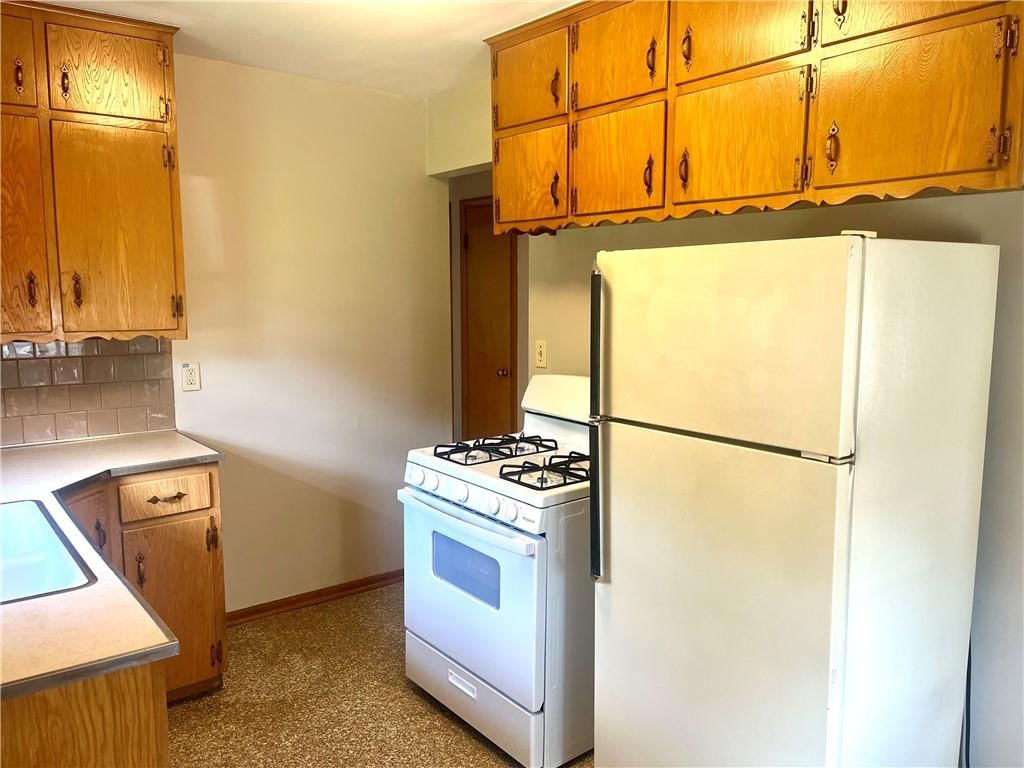 11111 Lake Street — photo 4