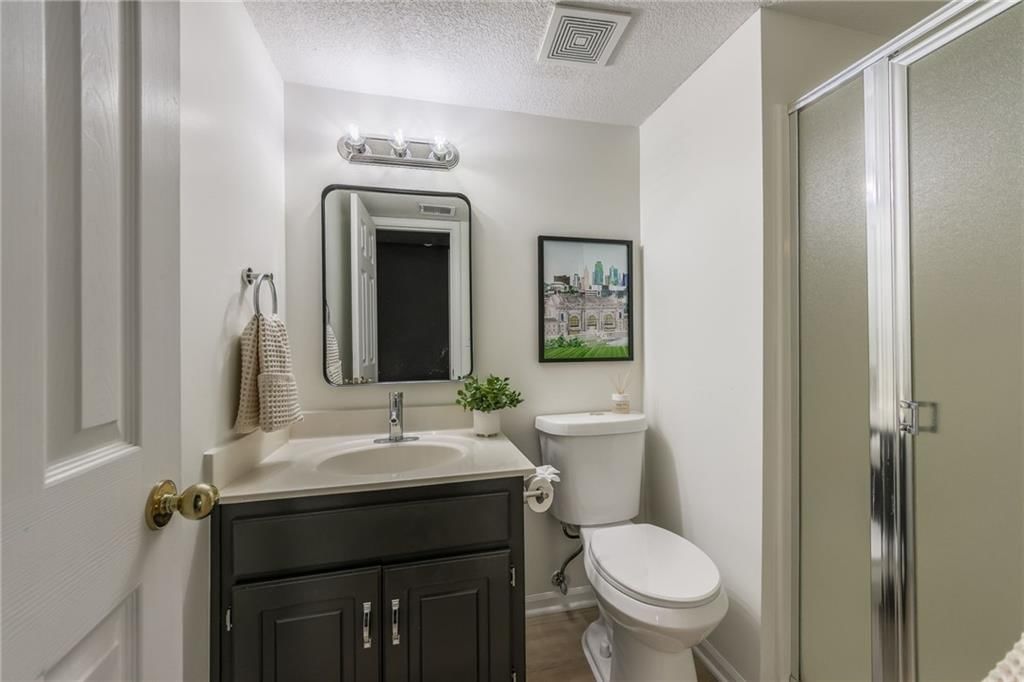 7419 N Booth Avenue — photo 30