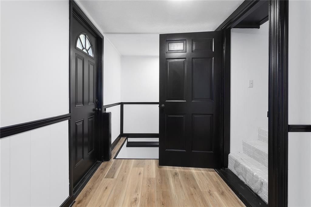 Photo 5 of 40 - 206 SW 22nd Street