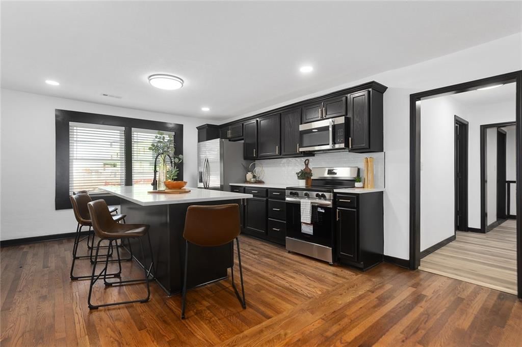 Photo 16 of 40 - 206 SW 22nd Street