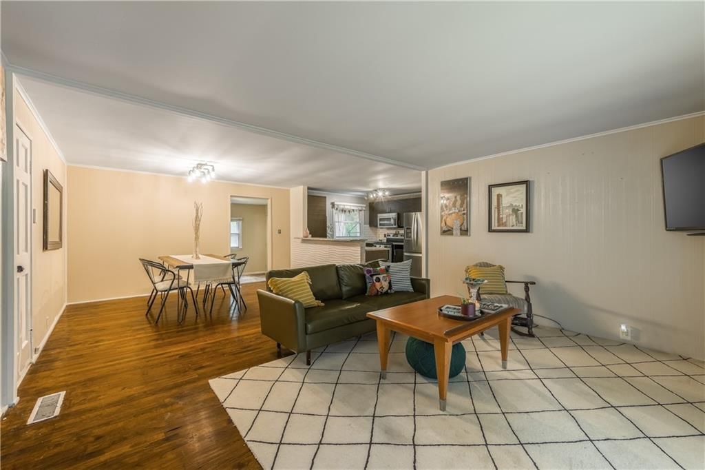 808 NE 62nd Street — photo 5