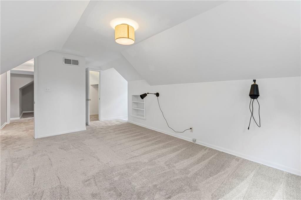 7407 Roe Avenue — photo 27