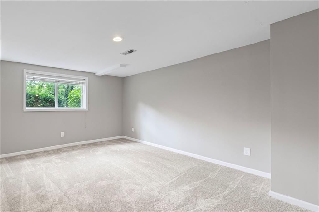 7407 Roe Avenue — photo 29