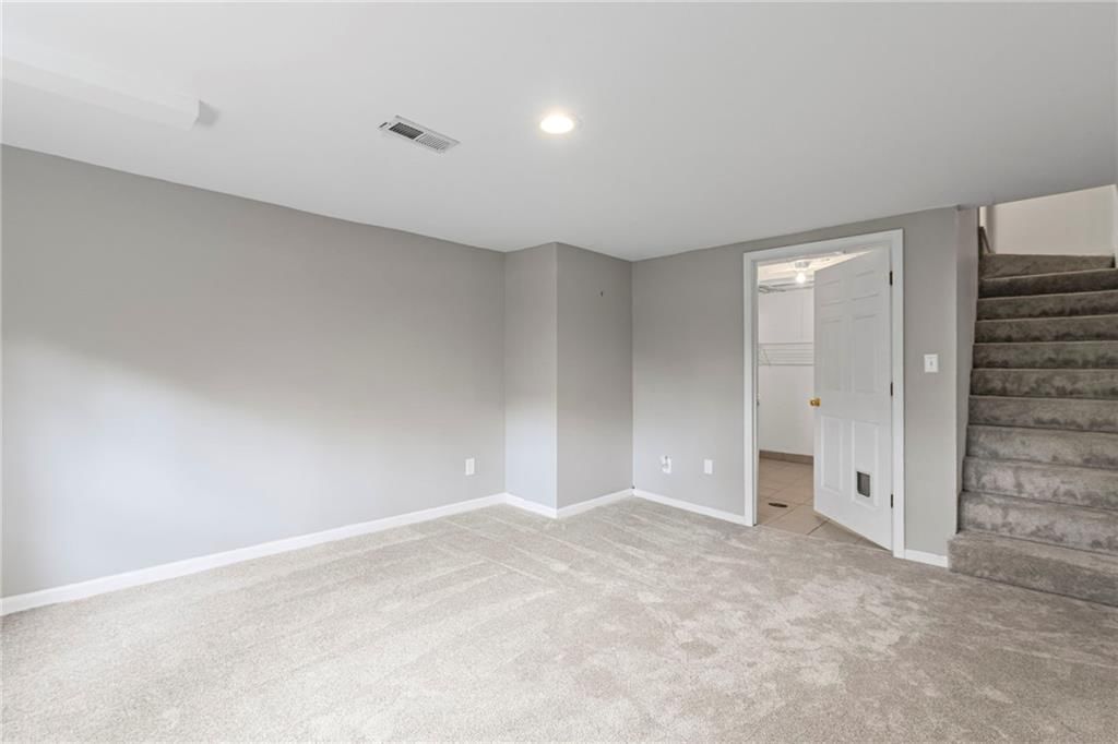 7407 Roe Avenue — photo 30