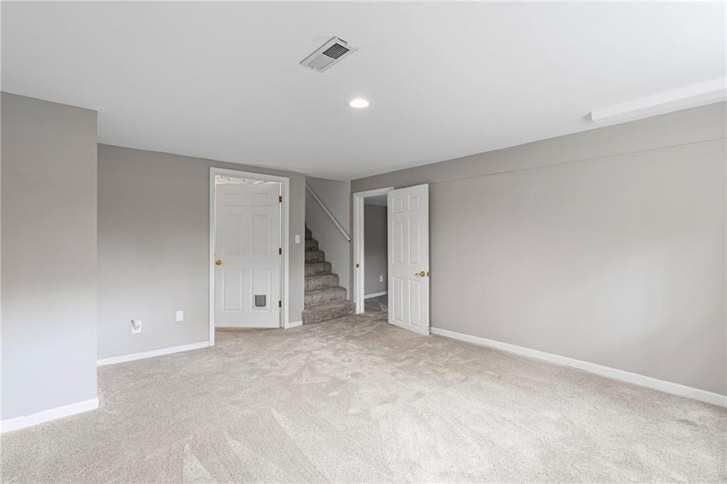 7407 Roe Avenue — photo 31