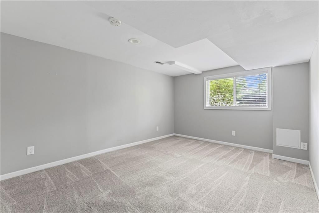 7407 Roe Avenue — photo 32