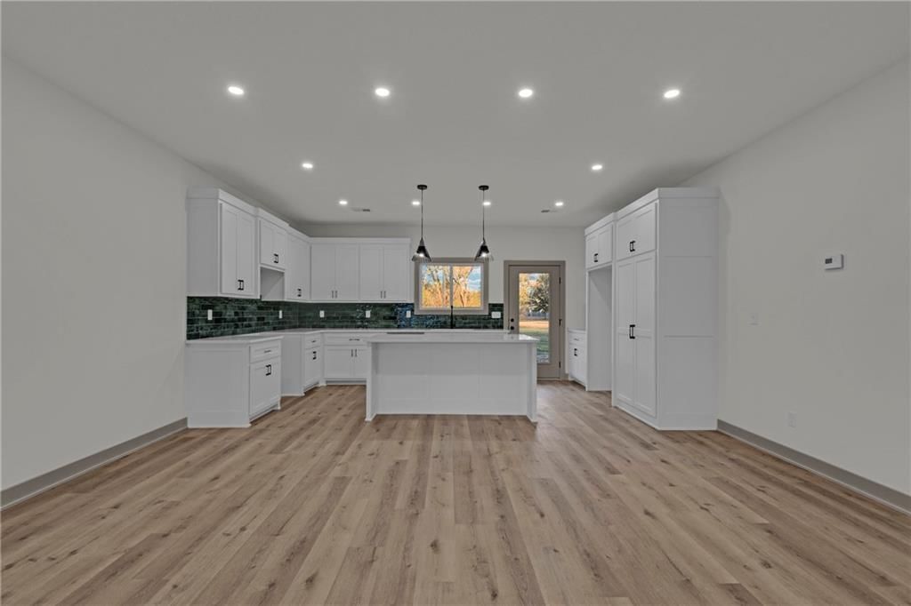 502 Washington Street — photo 11