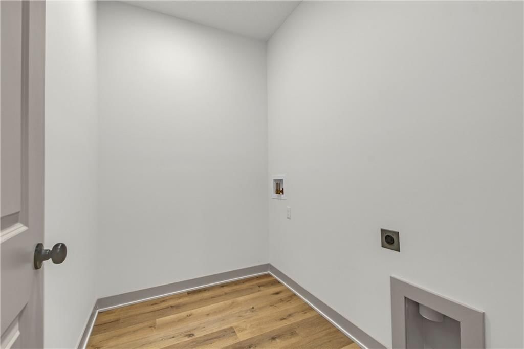 502 Washington Street — photo 33
