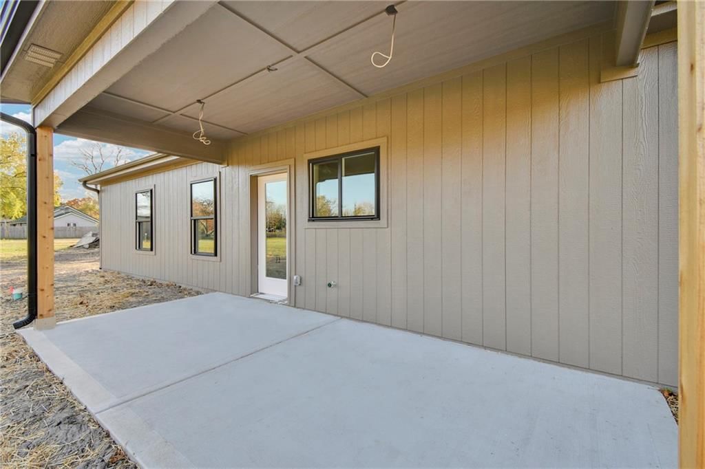 502 Washington Street — photo 42