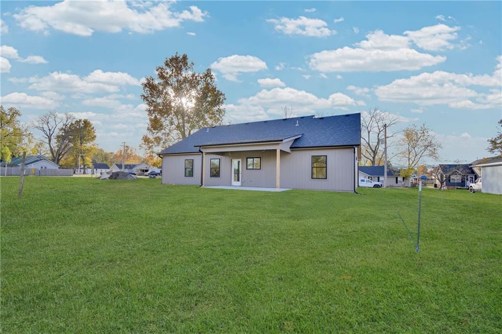502 Washington Street — photo 47