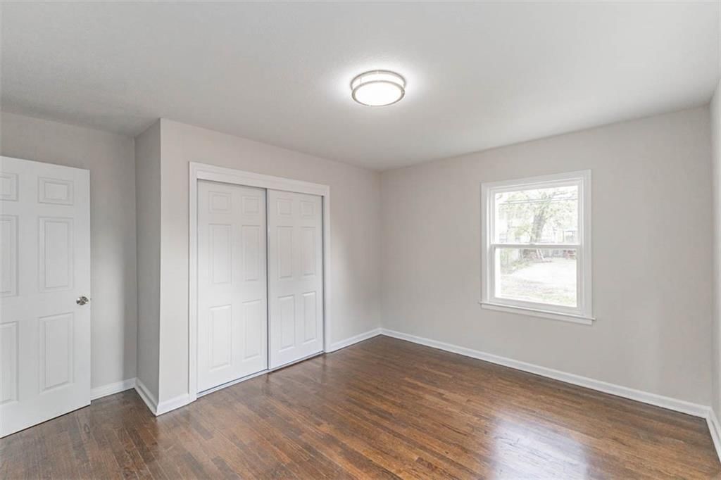 921 Armstrong Avenue — photo 6