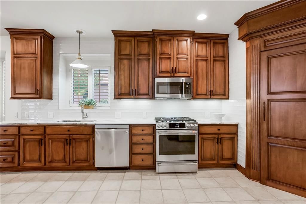 11417 Granada Court — photo 12