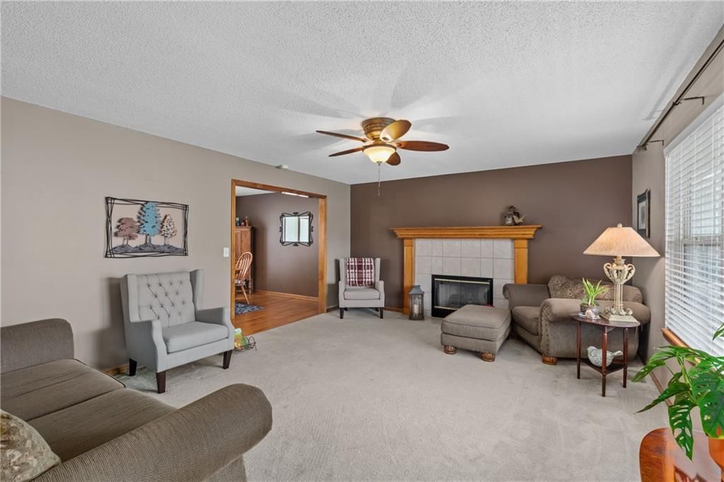 Photo 7 of 35 - 808 S Mohican Drive