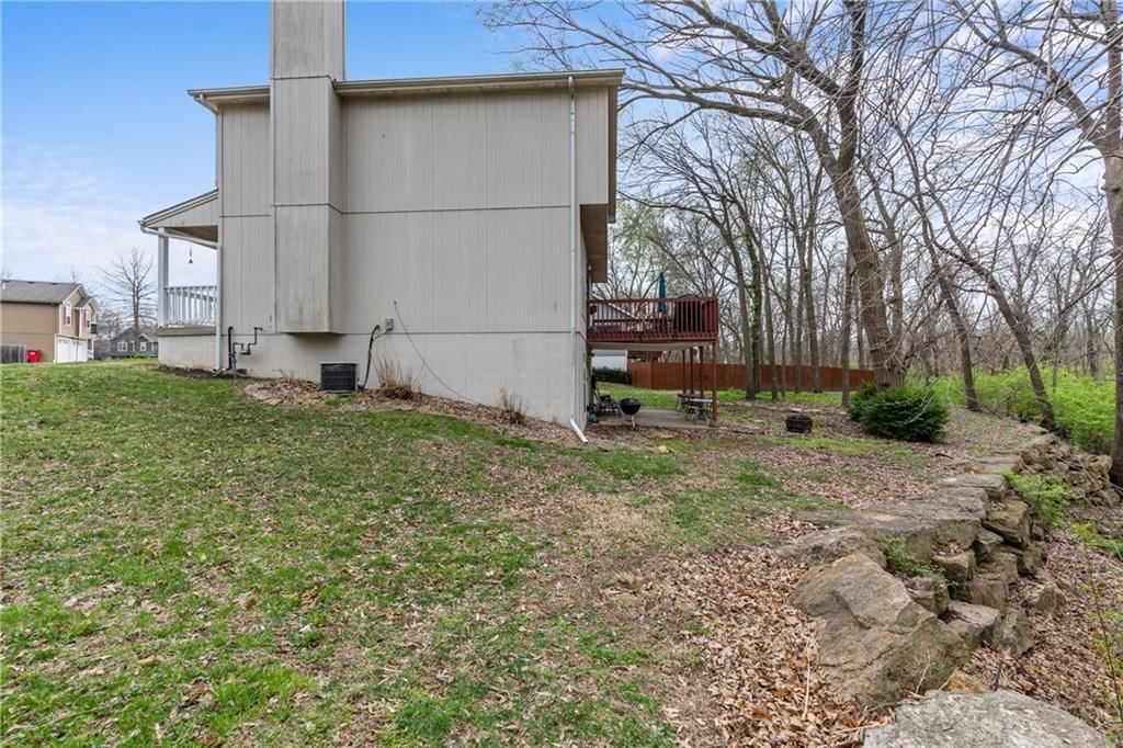 Photo 32 of 35 - 808 S Mohican Drive