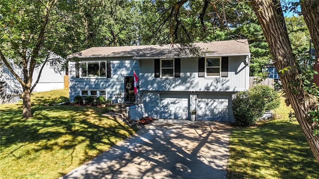 Photo 1 of 32 - 9009 Mastin Street
