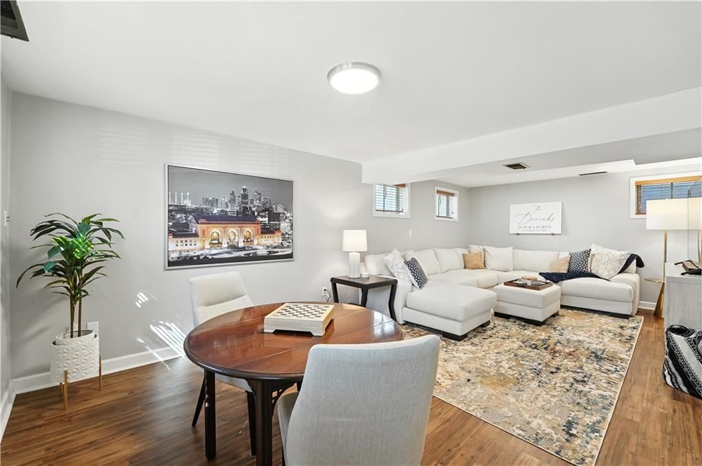 Photo 22 of 32 - 9009 Mastin Street