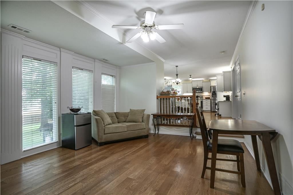 7312 N Manchester Avenue — photo 11
