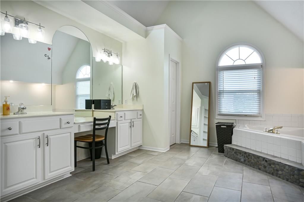 7312 N Manchester Avenue — photo 15