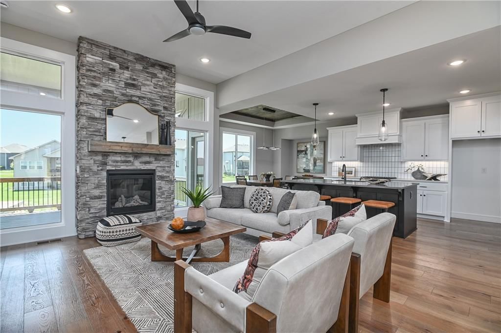 Photo 7 of 40 - 24105 W 58th Place