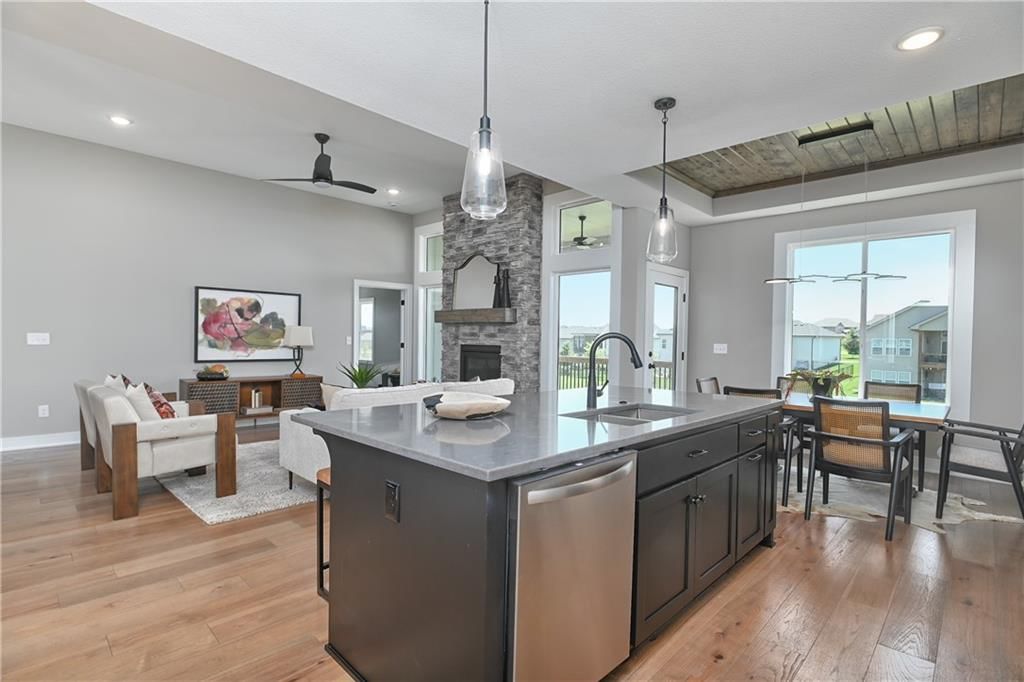 Photo 17 of 40 - 24105 W 58th Place
