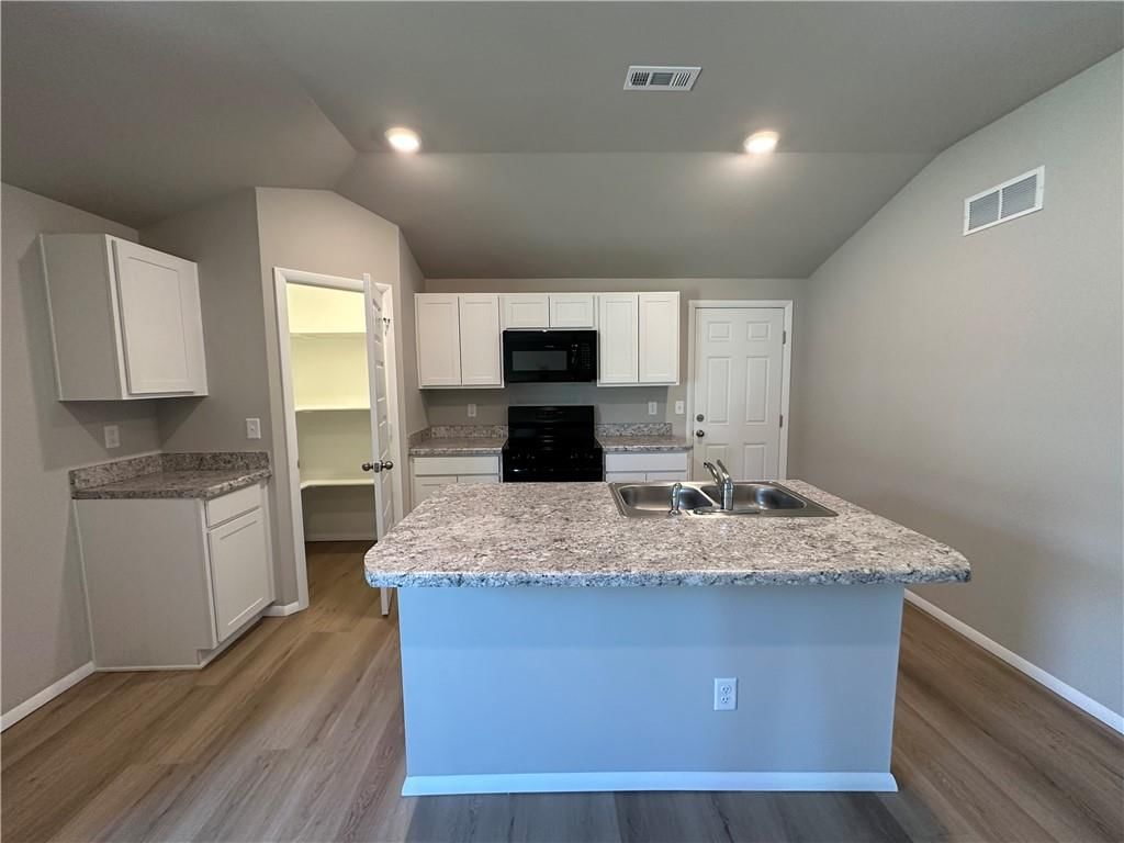 37755 W 207th Terrace — photo 6