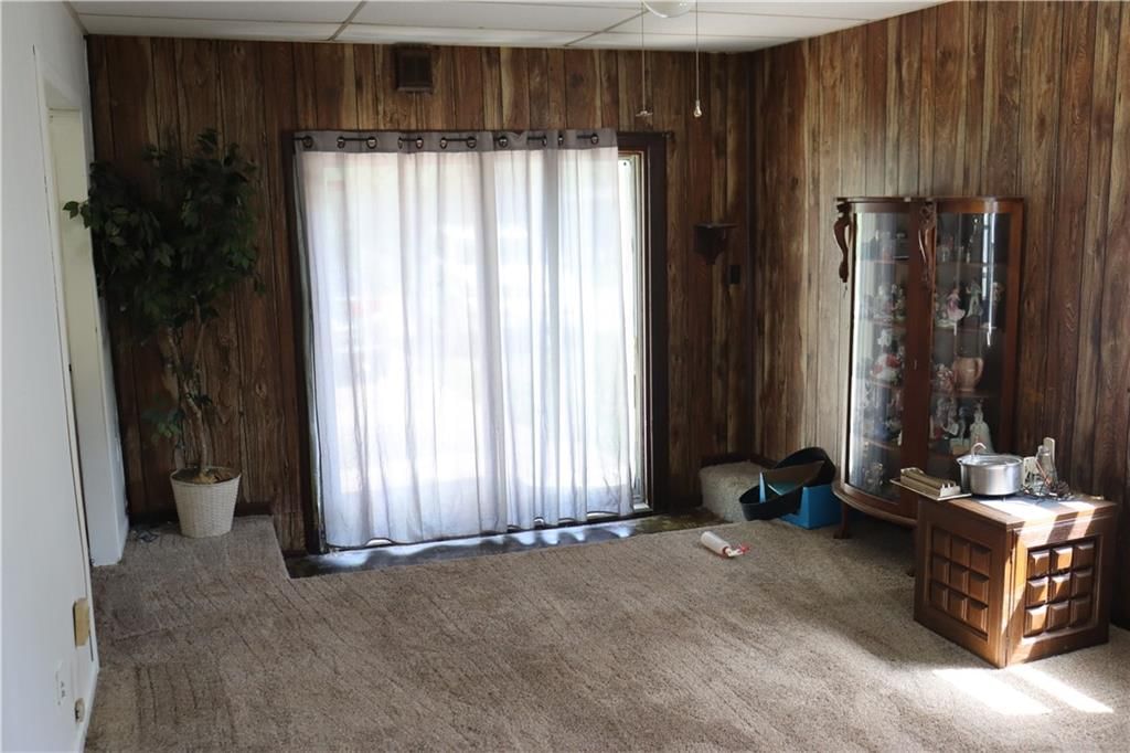 Photo 5 of 21 - 5135 Sloan Avenue