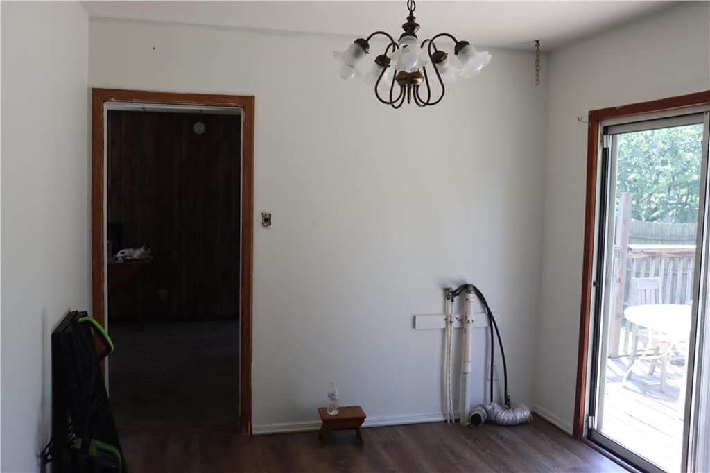 Photo 16 of 21 - 5135 Sloan Avenue