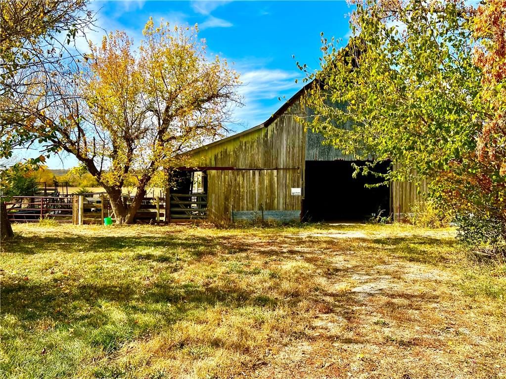125 Acres E 1296 Road — photo 66